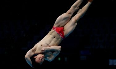 Xie Siyi nails every dive