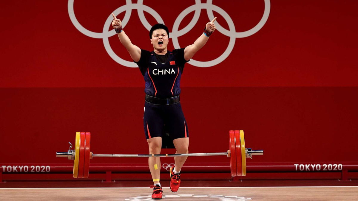 Wang Zhouyu totals 270 kg for China's 6th weightlifting gold