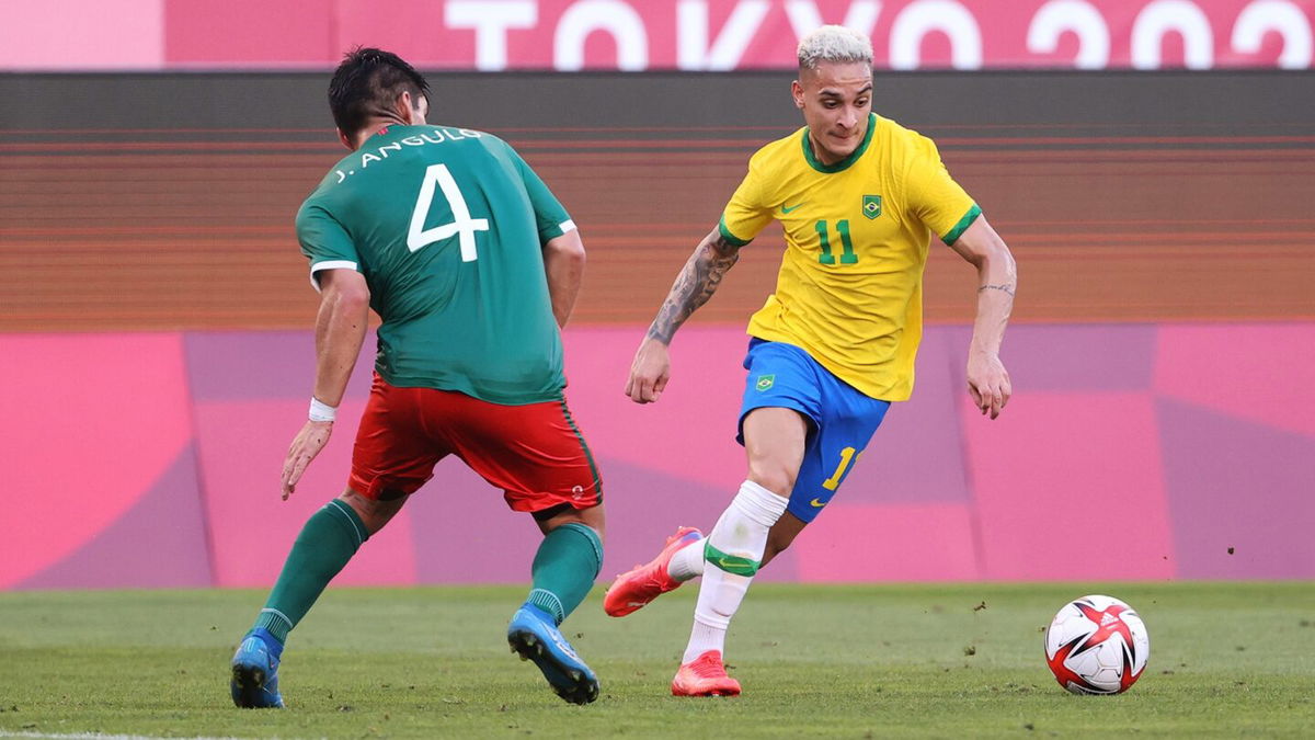 Brazil outlasts Mexico in penalty shootout