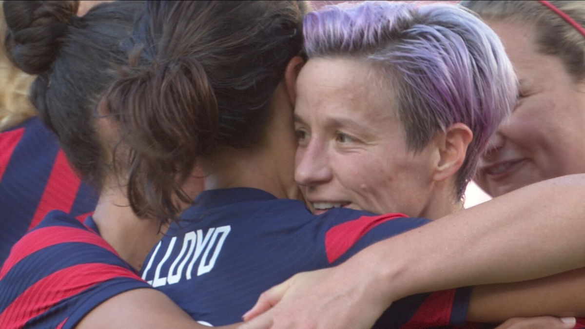 Megan Rapinoe blasts Team USA's second goal