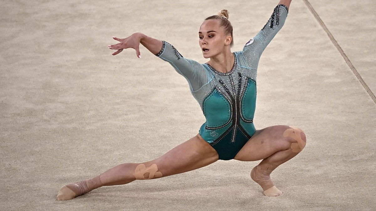 Angelina Melnikova's 14.166 floor final routine