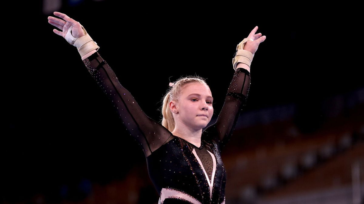 Jade Carey struggles in vault final