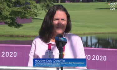 Women's golf: Extreme weather triggers early tee times