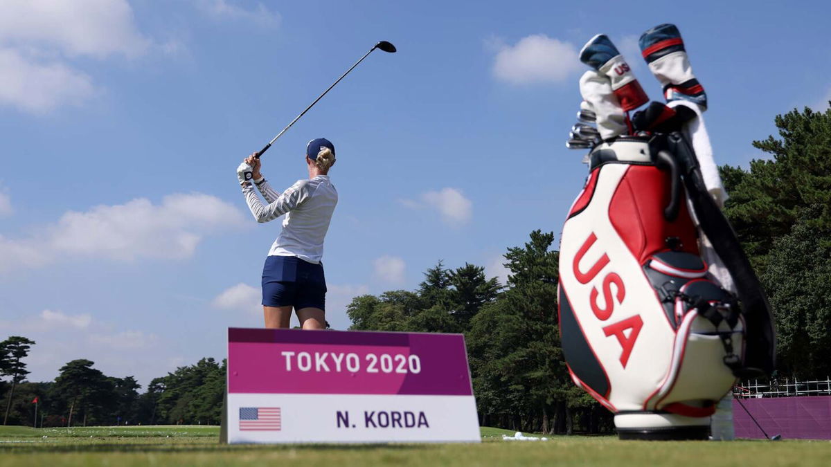 Low scores and high heat in Round 3 of women's golf event