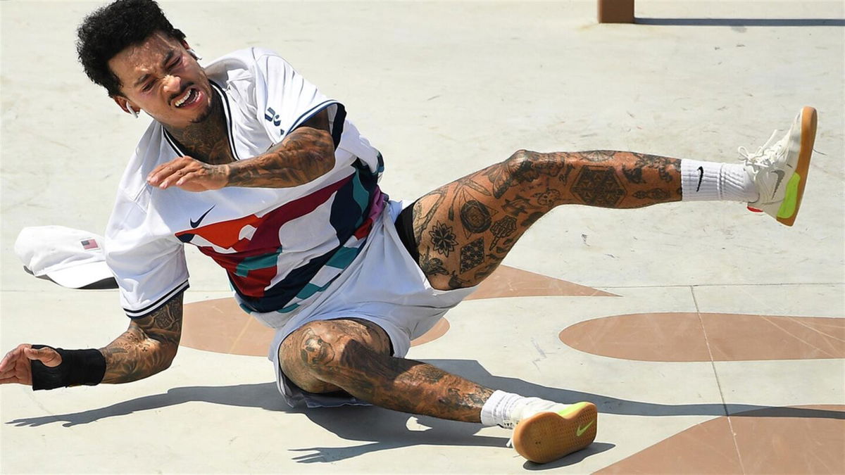 Can't look away: The best crashes from Olympic skateboarding