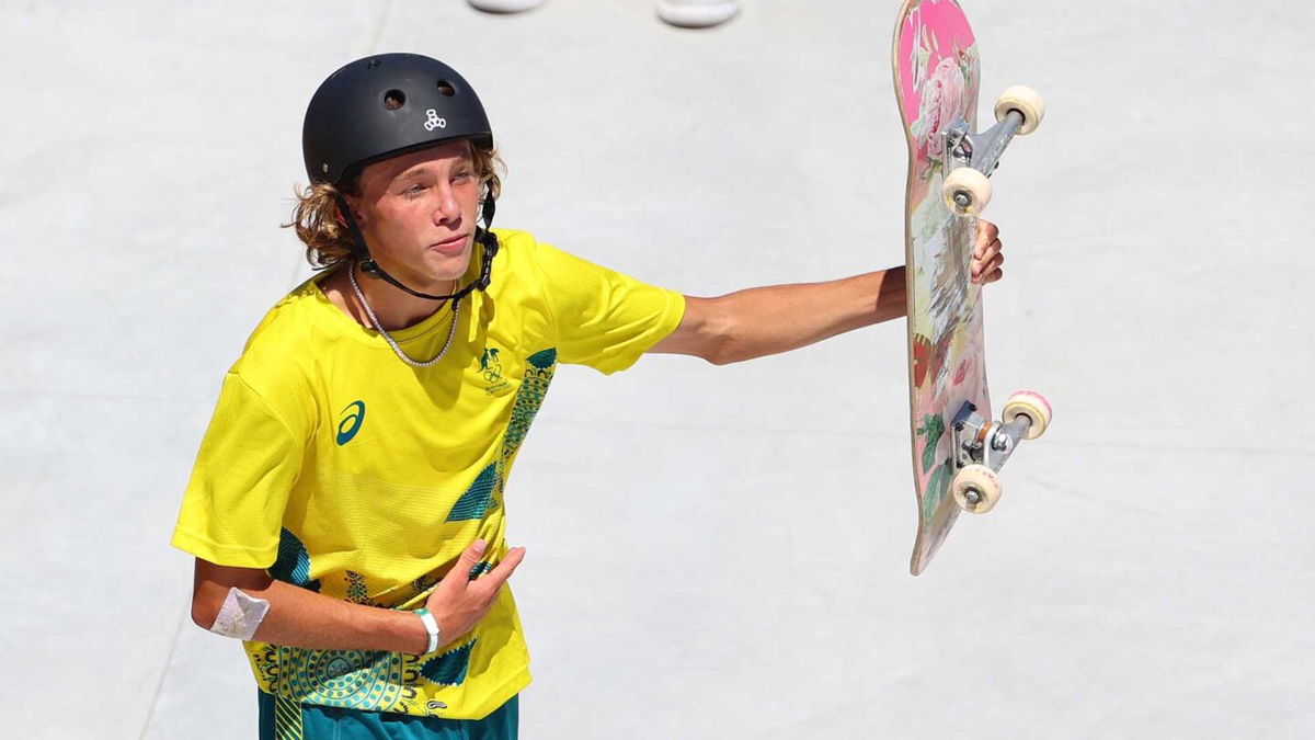 Keegan Palmer wins first men's park skateboarding gold medal