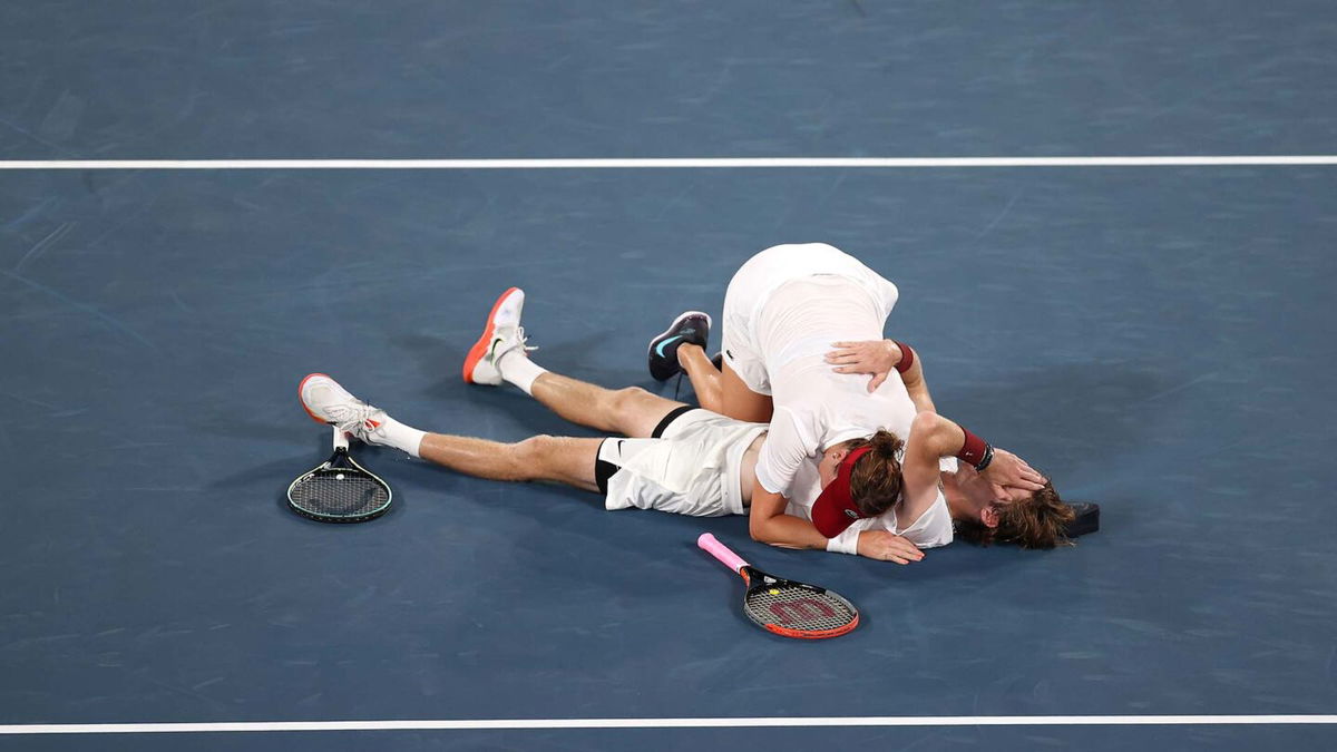 Pavlyunchenkova/Rublev win all-ROC mixed doubles final