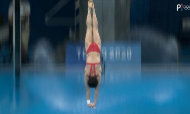 Breakthrough moments: Quan Hongchan dives to perfection