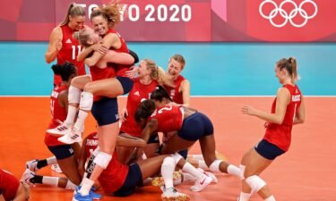 U.S. women's volleyball celebrates