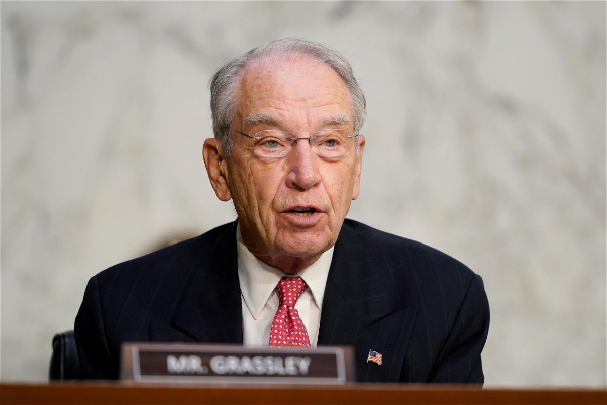 <i>Susan Walsh/Pool/Getty Images</i><br/>Sen. Chuck Grassley (R-IA) announced on Friday that he will run for reelection next year.