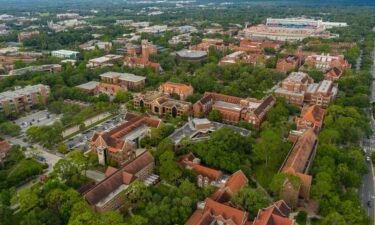 The University of Florida now says three professors who initially weren't allowed to testify as paid expert witnesses against the state can testify