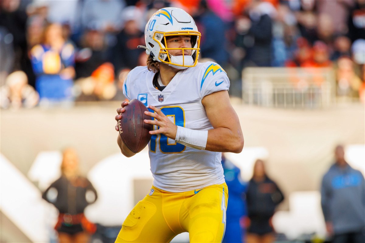 The Los Angeles Chargers play the Cincinnati Bengals on Sunday, December 5, 2021 at Paul Brown Stadium in Cincinnati, OH.
[FINAL SCORE: LAC 41 - CIN 22]