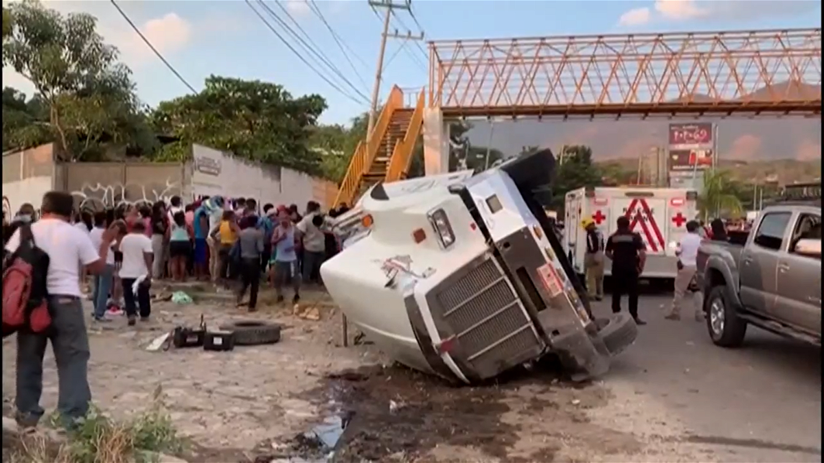 53 migrants dead, 54 injured in truck crash in south Mexico - KYMA