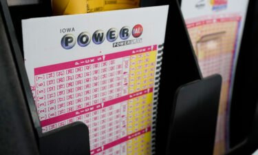 The jackpot rolls over to an estimated $522 million for January 3