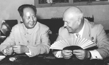 Russia and China in the last 100 years: The love-hate relationship between the world's largest communist powers