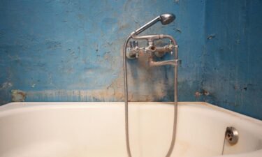 Covert contamination: when organizations have failed to notify the public of drinking water issues in Arizona