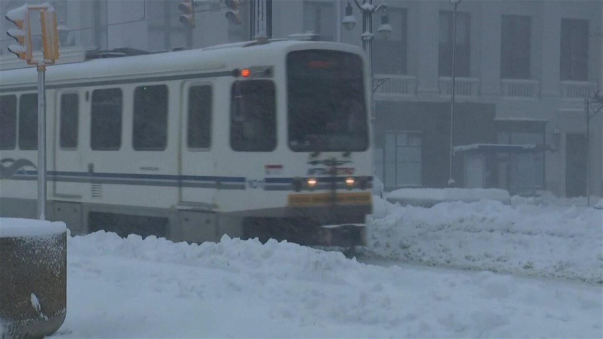 <i>CNN</i><br/>Images from the snowstorm in New York on Friday.