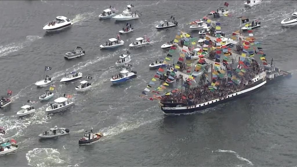 Pirates invade Florida for the Gasparilla Pirate Festival KYMA