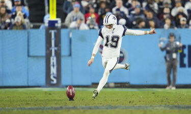 Maher kicks against the Tennessee Titans at Nissan Stadium on December 29