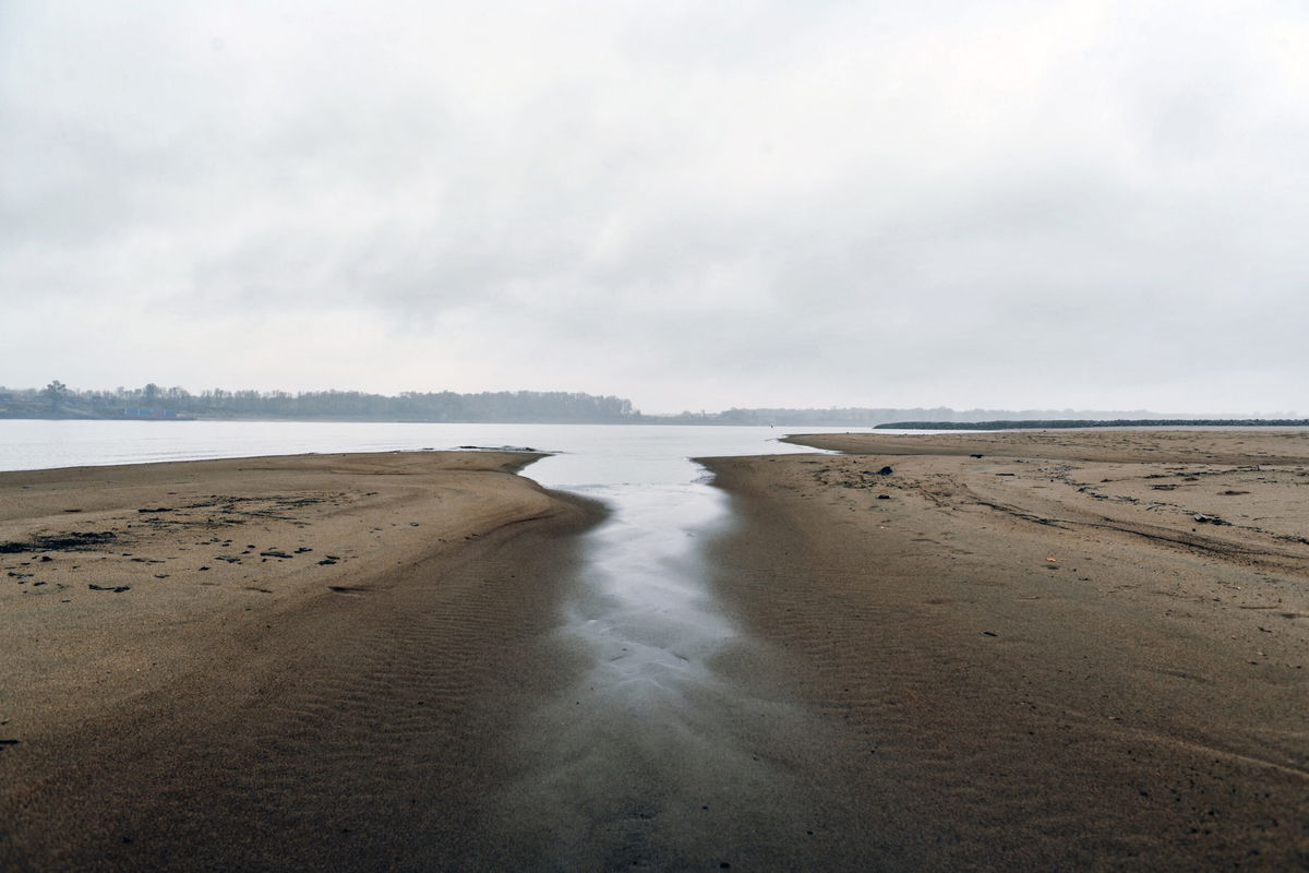 <i>Houston Cofield/Bloomberg/Getty Images</i><br/>Low water levels on the Mississippi River in Memphis in November. Drought spread across the Central US last year