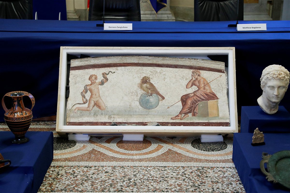 A fresco from Pompeii is displayed in Rome on January 23