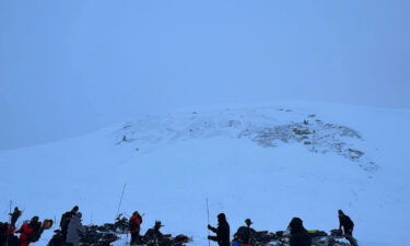 Citizens helped emergency workers search for the avalanche victims.