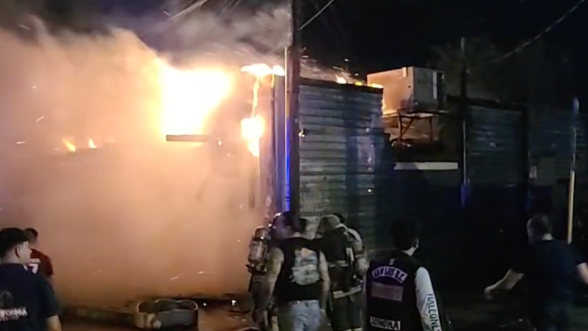 Once muertos y seis heridos en incendio de bar en San Luis, México