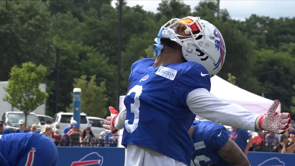 Bills' Damar Hamlin participates in first padded practice after in