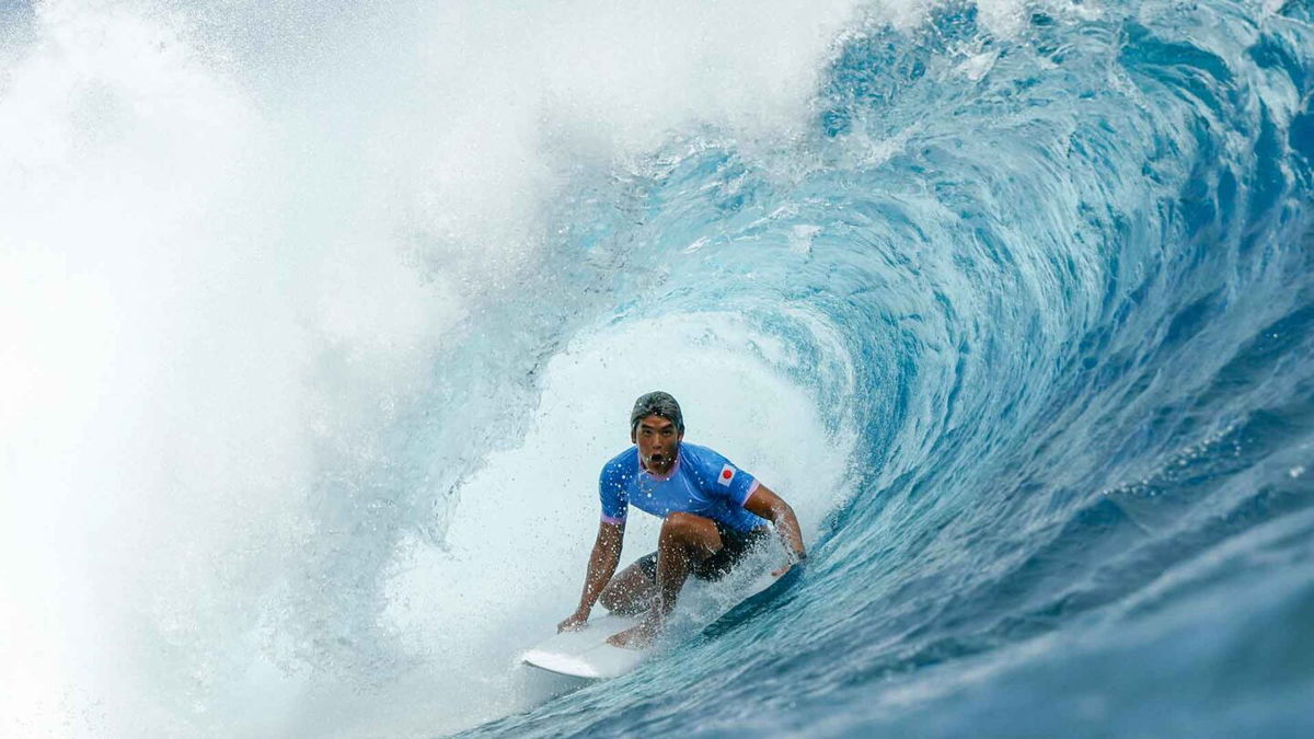 Kanoa Igarashi rides in barrel of wave