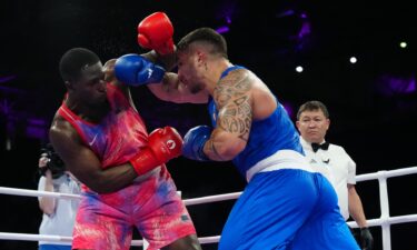 Team USA's Joshua Edwards fighting Italy's Diego Lenzi