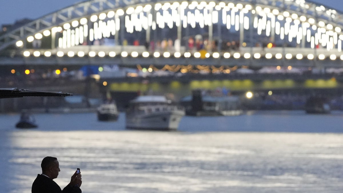 Triathlon swimming training canceled over River Seine water quality KYMA