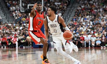 Tyrese Haliburton guarded by Shai Gilgeous-Alexander