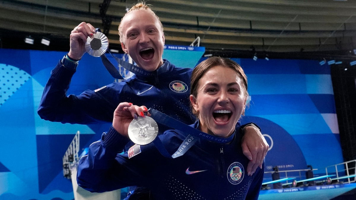 Long road leads to Olympic silver for U.S. divers Sarah Bacon, Kassidy ...