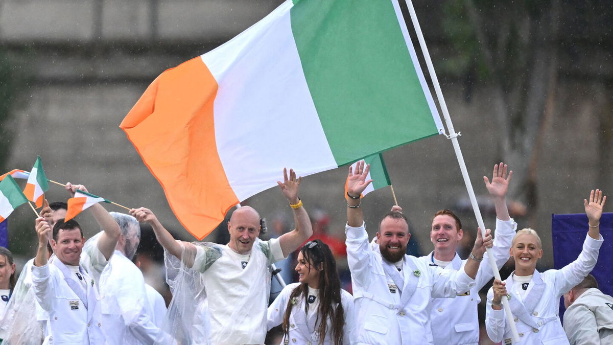 Shane Lowry and Sarah Lavin carry flag for Ireland in 2024 Olympics