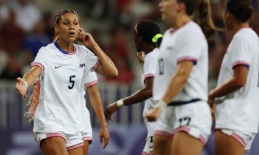 USWNT communicate during a match