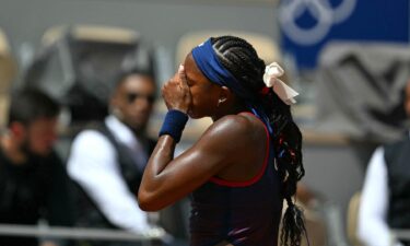 coco gauff falls to vekic