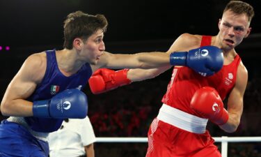 Marco Verde fights his semifinal