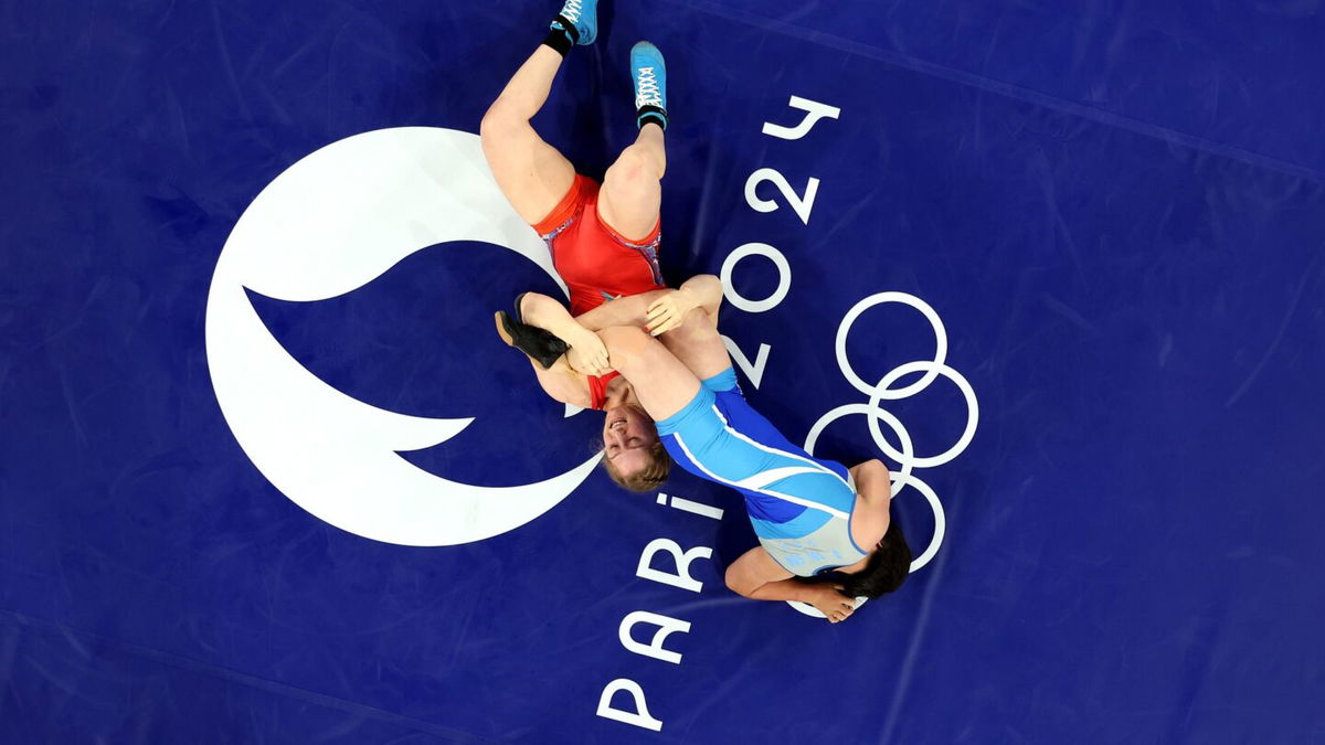 Amit Elor fights her semifinal 68kg wrestling match