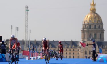 The cycling leg of the men's triathlon at the 2024 Paris Olympics