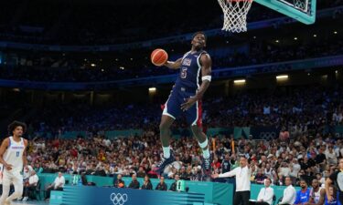 Anthony Edwards soars for dunk vs. Puerto Rico