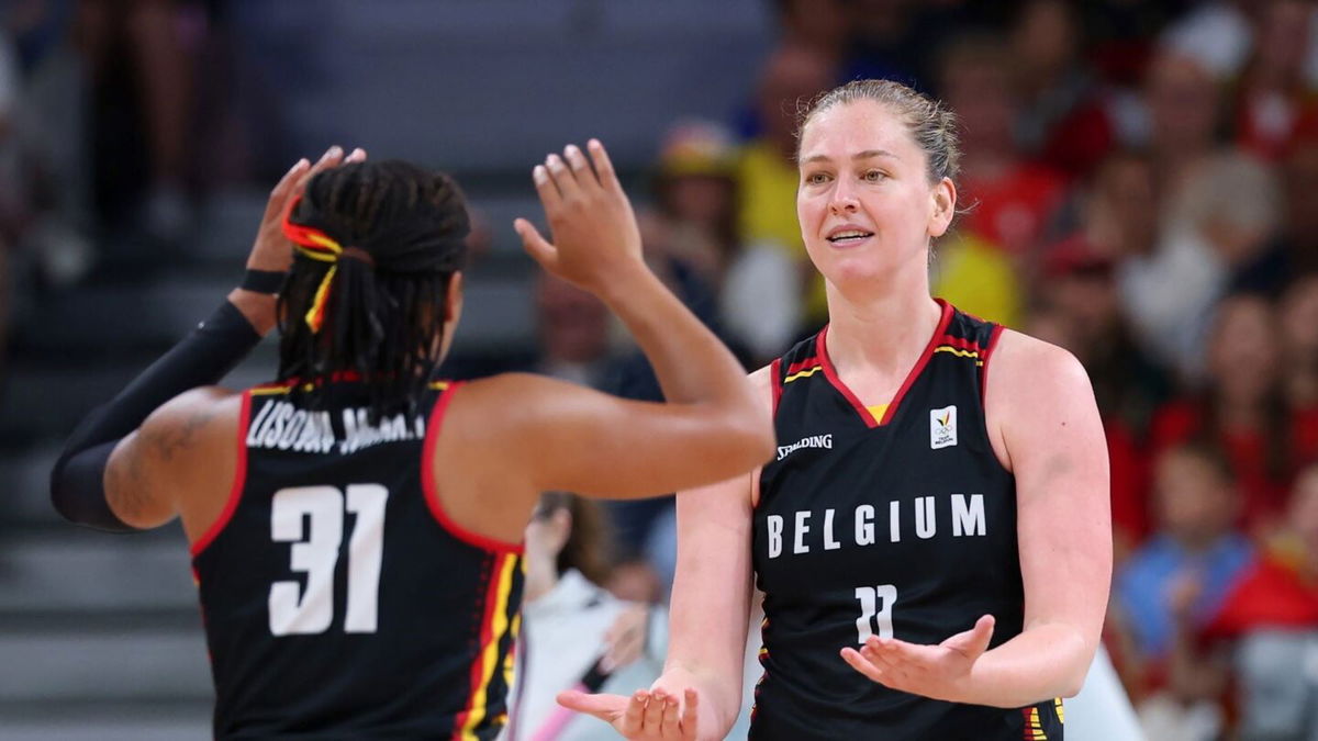 Emma Meesseman and Maxuella Lisowa Mbaka celebrate vs. Japan