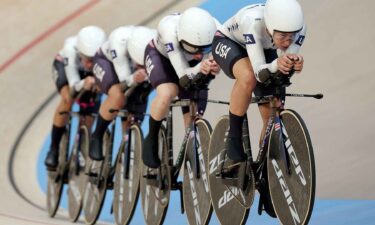 U.S. women's team pursuit races in the qualification round.