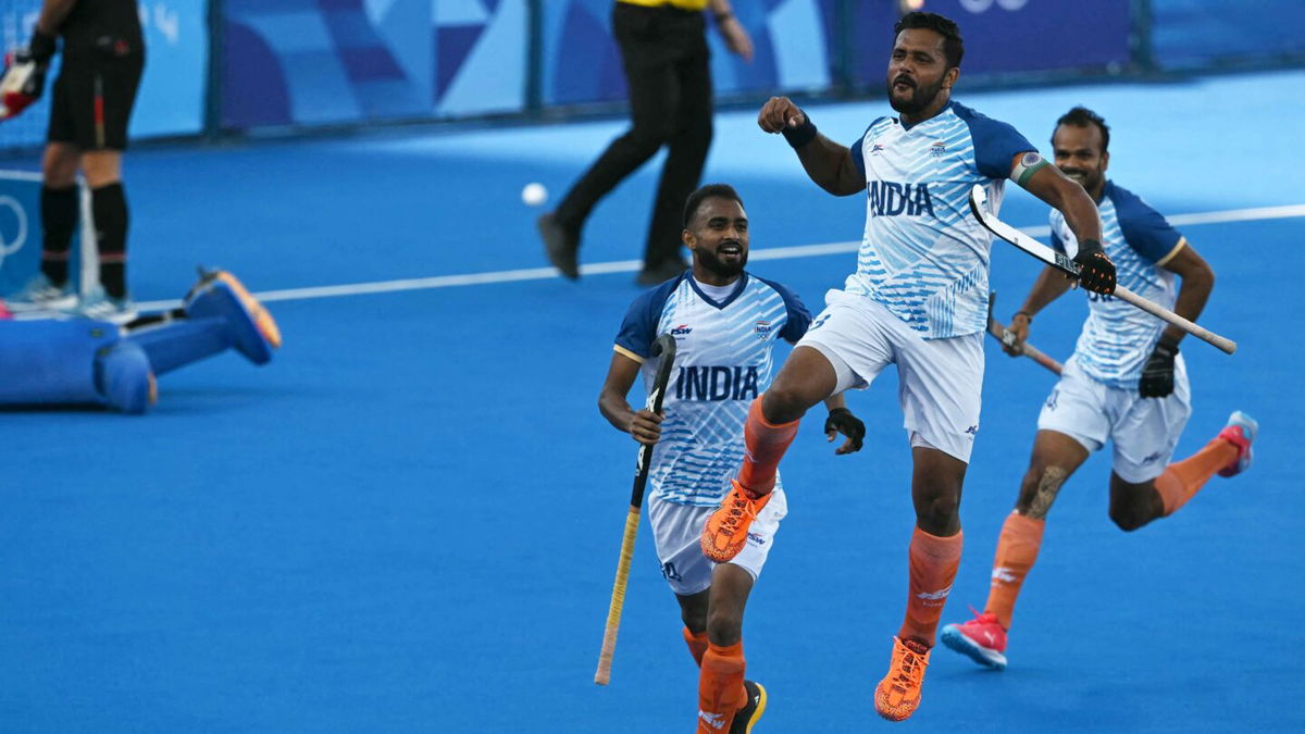 Harmanpreet plays hero, powers India men's field hockey to second