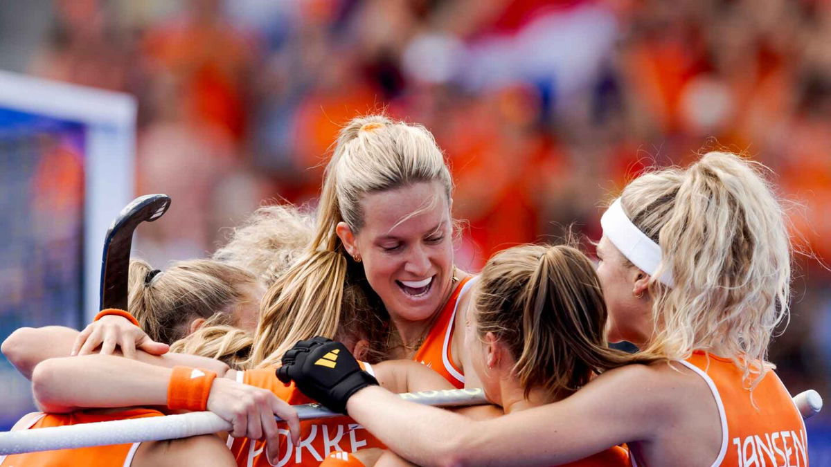 Laura Nunnink of the Netherlands celebrating 2-0 during the women's field hockey semifinals match between the Netherlands and Argentina at Yves du Manoir Stadium on August 7