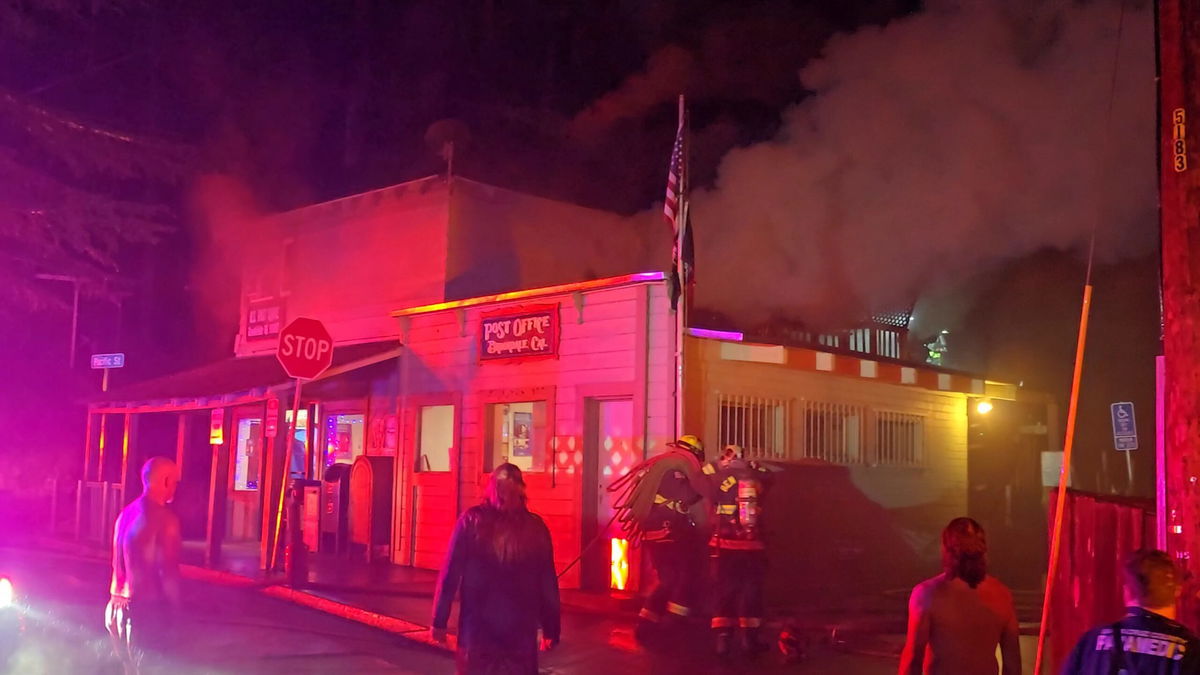 Se Incendia La Histórica Oficina De Correos De Brookdale Lodge La ...