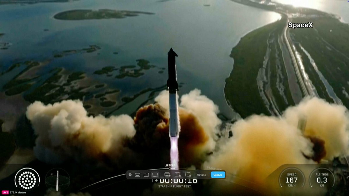 Skinny Rocketship SpaceX completes 11th test flight for its Starship rocket - KYMA