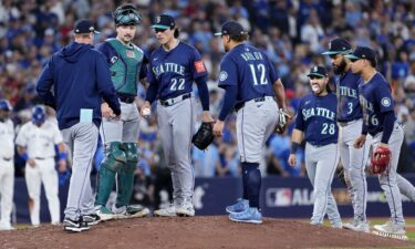 Raleigh hits a solo home run against the Blue Jays.